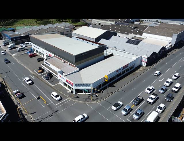 3,200M² WAREHOUSE FOR SALE IN EAST LONDON CENTRAL